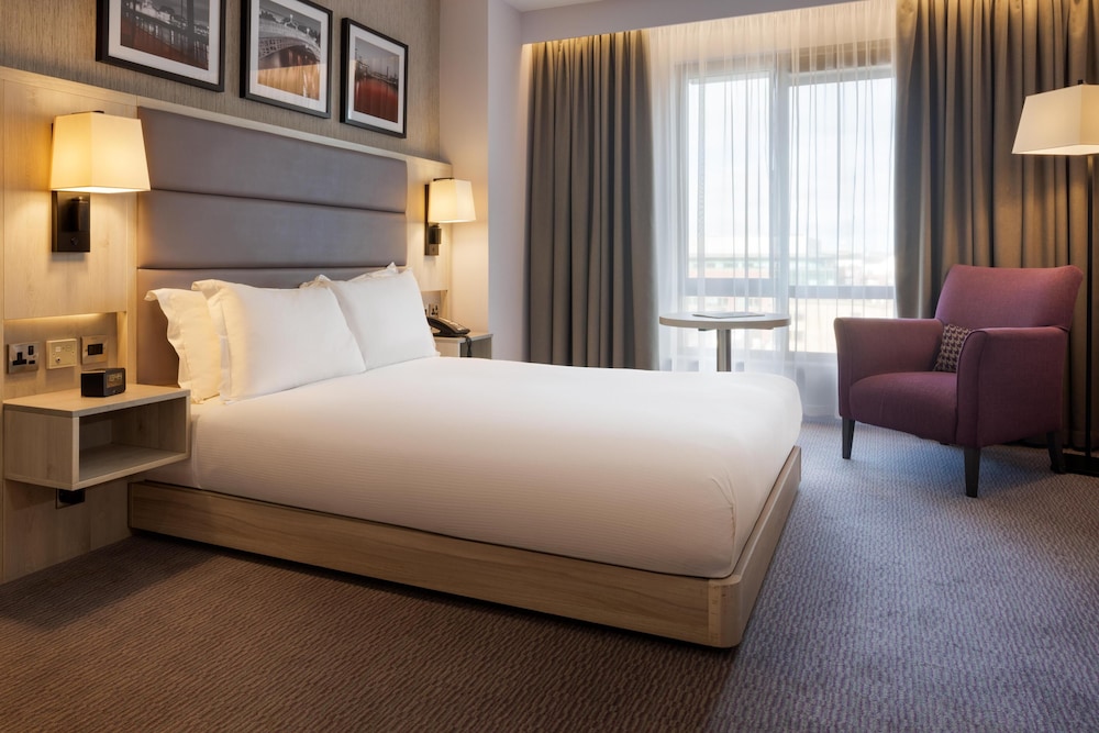 Habitación, 1 cama de matrimonio, accesible para personas con discapacidad del hotel Hilton Garden Inn Dublin City Centre. Foto 3