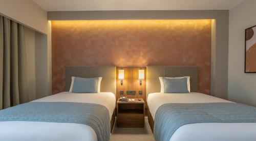 Habitación Doble Estándar - 2 camas del hotel Riu Plaza The Gresham Dublin. Foto 3