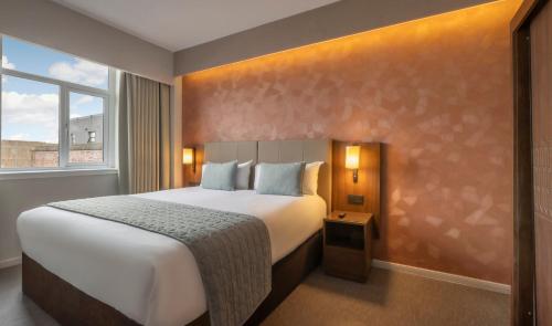 Suite Junior del hotel Riu Plaza The Gresham Dublin. Foto 4