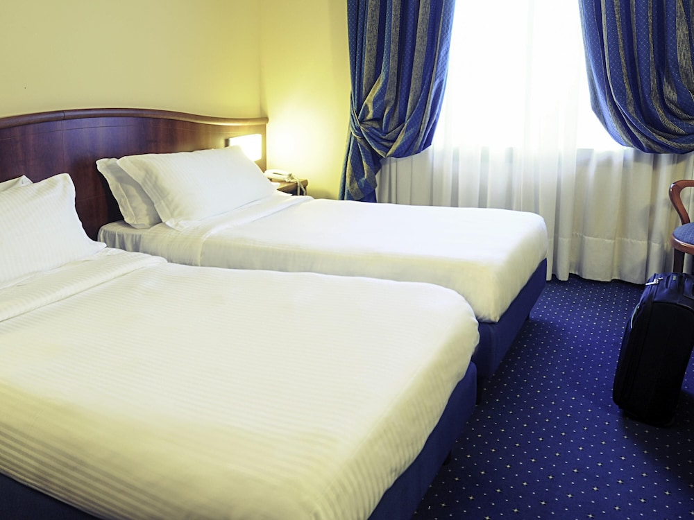 Habitación Standard con 2 camas individuales del hotel Mercure Genova San Biagio