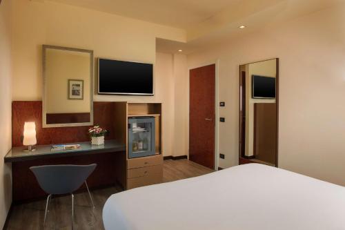 Habitación Doble Superior - 1 o 2 camas del hotel Nh Bergamo. Foto 5