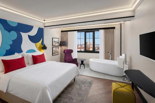 Habitación Loft con vistas a Santa Sofía del hotel Sura Hagia Sophia. Foto 5