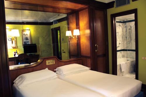 Habitación Familiar del hotel Albani Firenze. Foto 4
