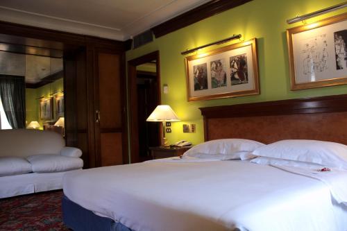 Habitación Triple del hotel Albani Firenze. Foto 7