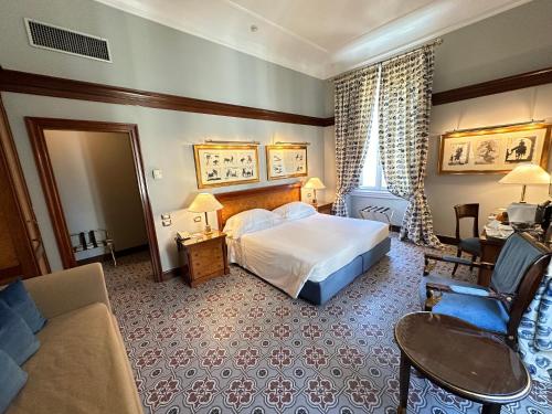 Habitación Doble Deluxe del hotel Albani Firenze. Foto 4