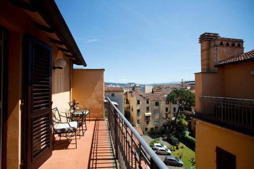 Habitación Doble Superior con terraza del hotel Albani Firenze. Foto 3