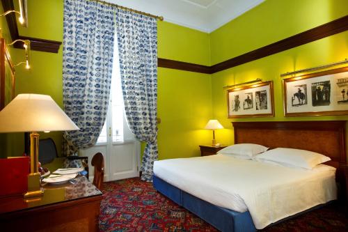 Habitación Doble Superior con terraza del hotel Albani Firenze. Foto 6