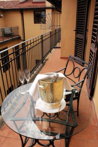 Habitación Doble Superior con terraza del hotel Albani Firenze. Foto 9