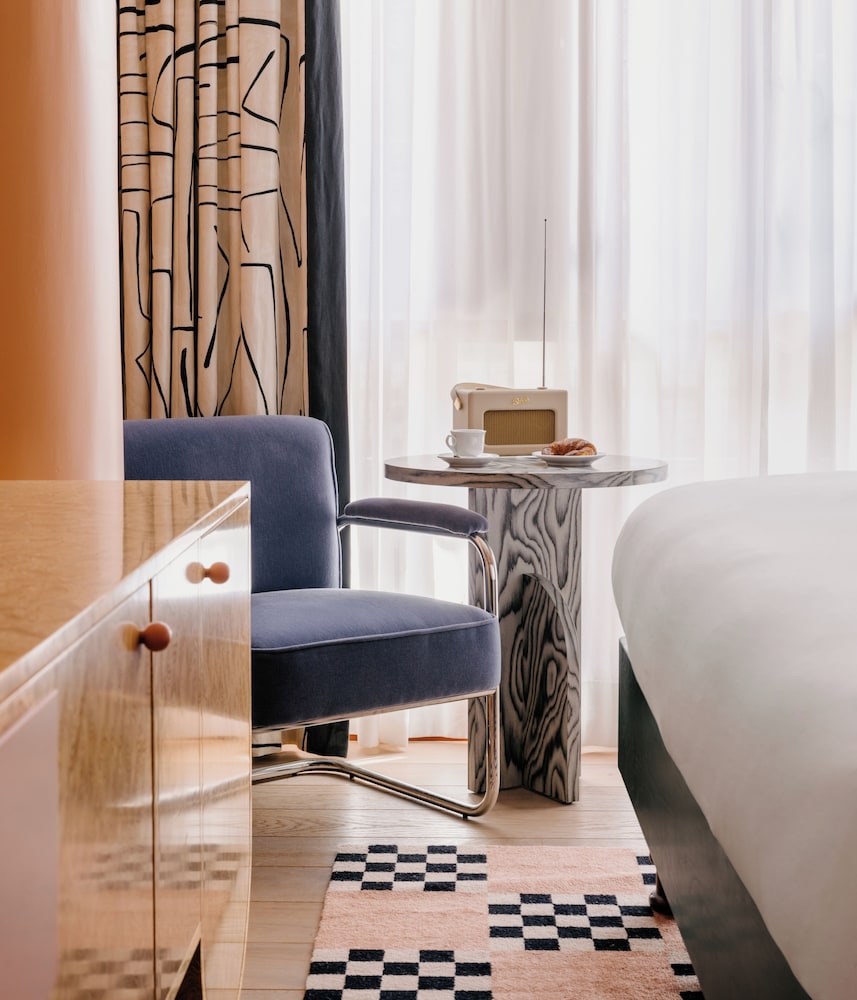 Cosy • Terrace del hotel The Hoxton, Florence. Foto 6