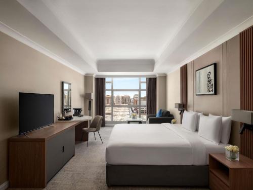 Habitación Doble Deluxe con vistas al Haram del hotel Anwar Al Madinah Movenpick. Foto 2