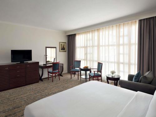 Executive King Room with Tower View del hotel Anwar Al Madinah Movenpick. Foto 1