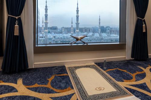 Presidential Suite, Three Bedrooms, Haram Plaza View del hotel Sofitel Shahd Al Madinah. Foto 3