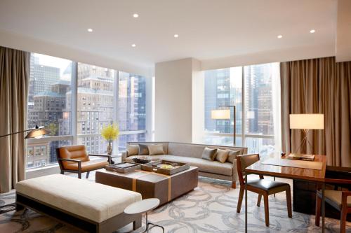Suite Vista Mar 1 Cama king 1 habitación Normal del hotel Park Hyatt New York. Foto 2