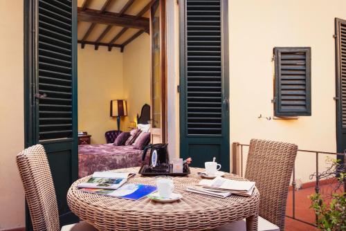 Habitación Doble con patio del hotel Grand Baglioni. Foto 7