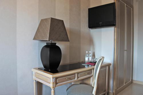 Alojamiento Amplio del hotel C-hotels Ambasciatori. Foto 1