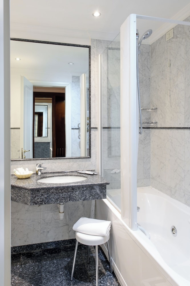 Habitación triple Confort del hotel Grand Adriatico. Foto 3