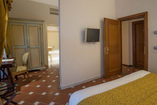 Habitación Triple Clásica del hotel Atlantic Palace. Foto 2