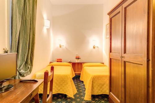 Habitación Doble Clásica - 2 camas del hotel San Giorgio And Olimpic. Foto 5