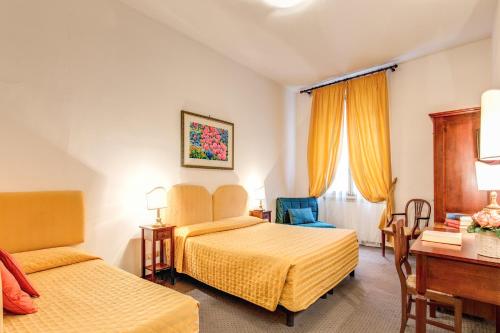 Habitación Triple del hotel San Giorgio And Olimpic. Foto 5