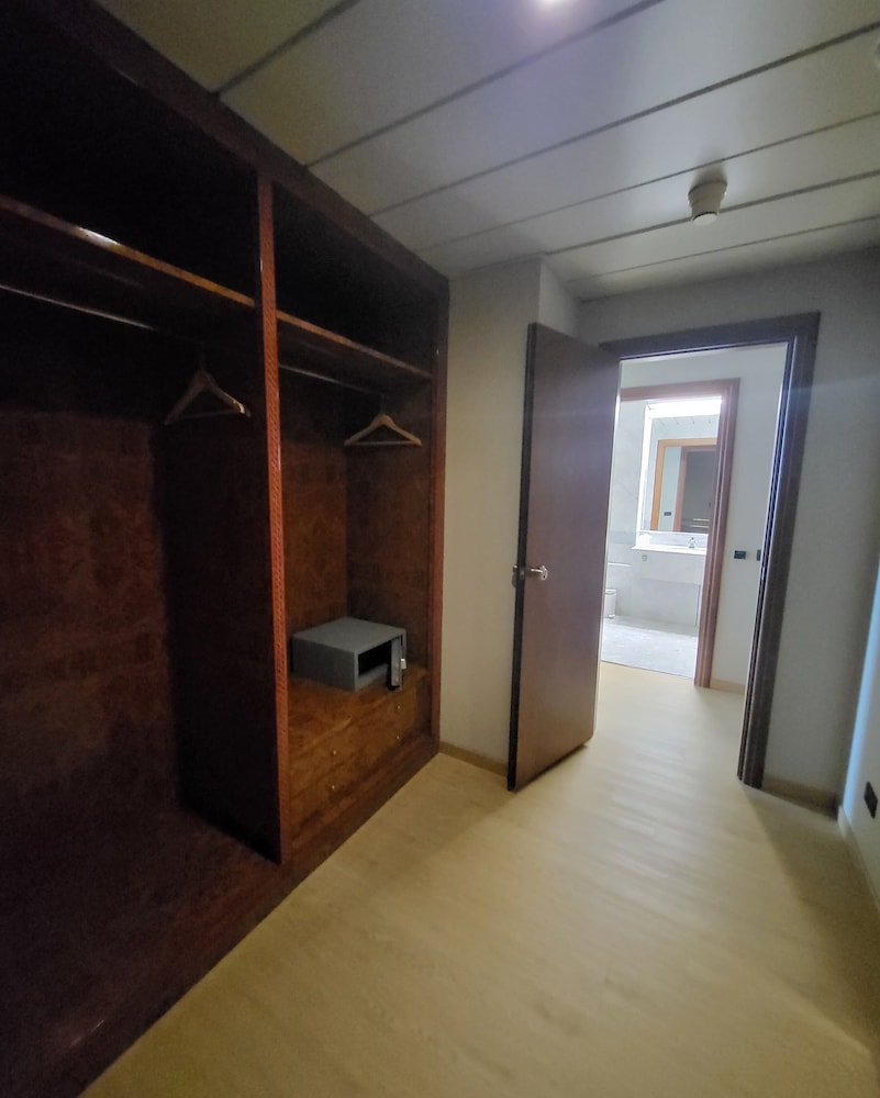 Suite Familiar del hotel Tower Genova Airport and Conference Center. Foto 2