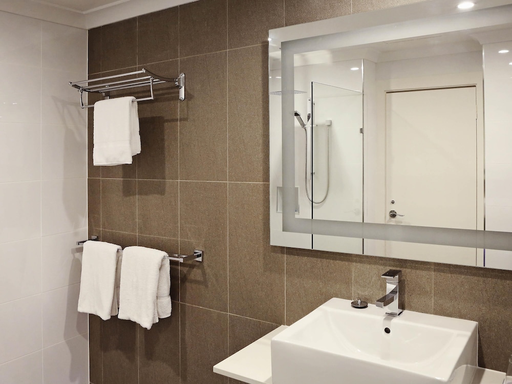 Habitación del Resort con 2 Camas Queen del hotel Novotel Swan Valley Vines Resort. Foto 4