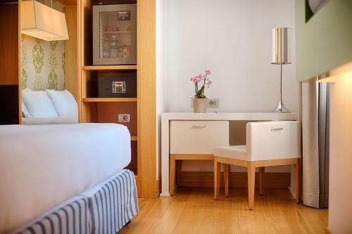 Habitación Individual Estándar del hotel Nh Genova Centro. Foto 3