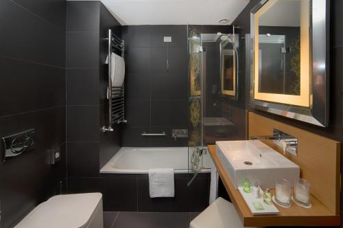Habitación Individual Estándar del hotel Nh Genova Centro. Foto 4