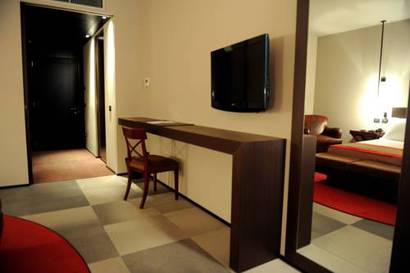 Habitación Doble Deluxe del hotel iH Hotels Milano Ambasciatori. Foto 1