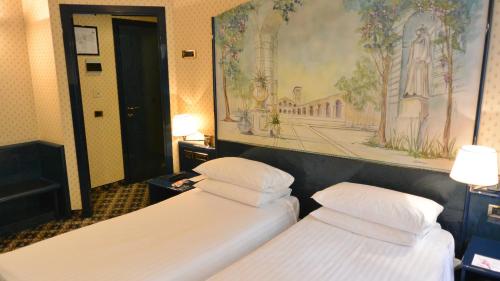 Habitación Doble - 2 camas del hotel iH Hotels Milano Ambasciatori. Foto 3