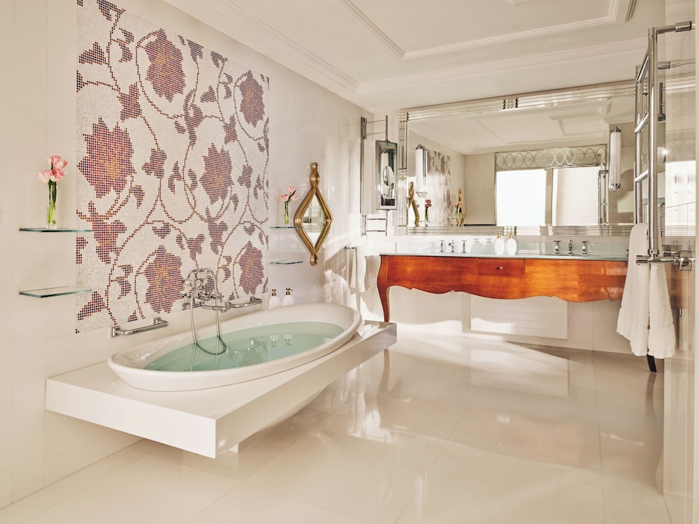 Suite (Imperial) del hotel Principe Di Savoia. Foto 4