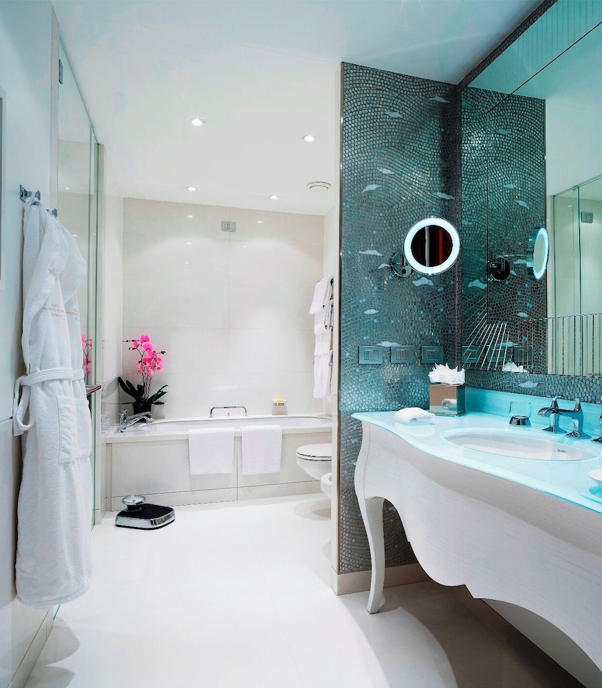 Suite junior del hotel Principe Di Savoia. Foto 3