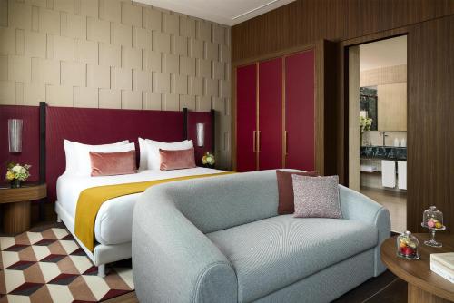 Suite Junior con vistas y cama supletoria del hotel Tivoli President Milano. Foto 1