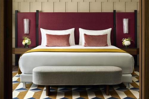 Suite con vistas y cama supletoria del hotel Tivoli President Milano. Foto 1