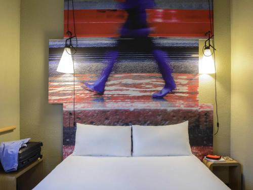 Habitación Doble Superior del hotel Ibis Milano Centro. Foto 5