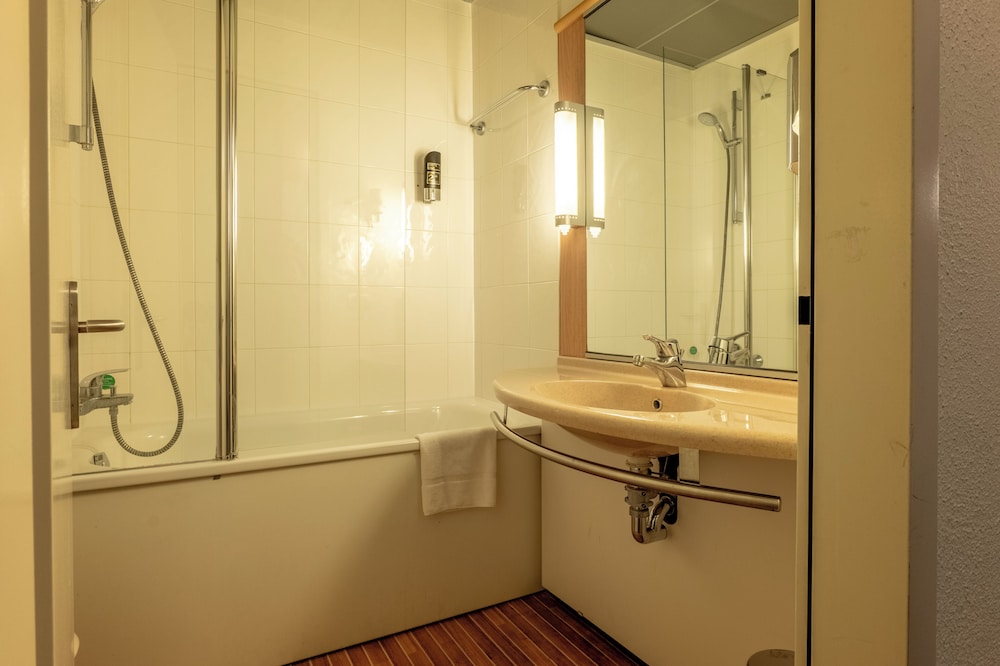 Habitación Cuádruple del hotel a&o Milano Ca Granda