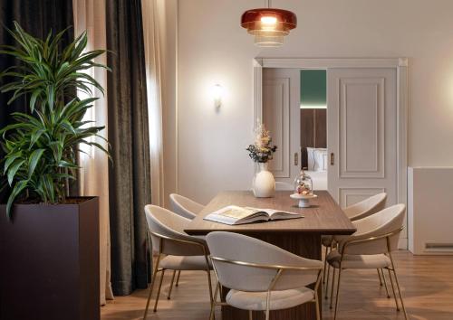 Suite Presidencial The Level con acceso al salón del hotel Melia Milano. Foto 6