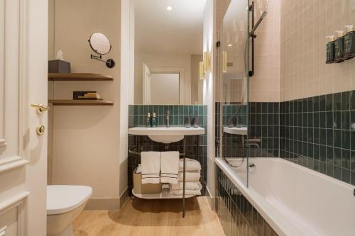 Habitación Familiar del hotel Melia Milano. Foto 4