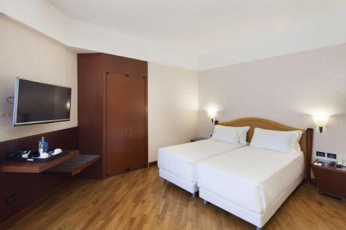 Habitación Doble Superior XL con cama supletoria - 1 o 2 camas del hotel Nh Milano Machiavelli