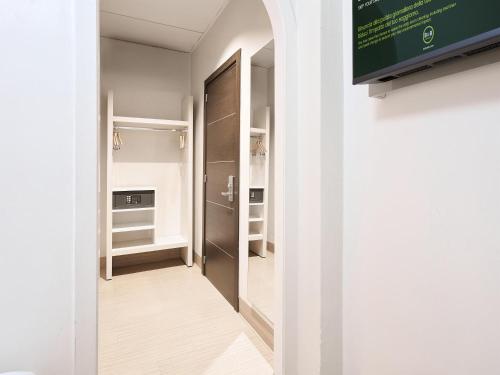 Habitación Individual Económica del hotel B&B Napoli. Foto 1