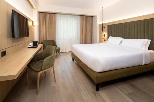 Habitación Premium con cama extragrande del hotel Holiday Inn Naples, An Ihg