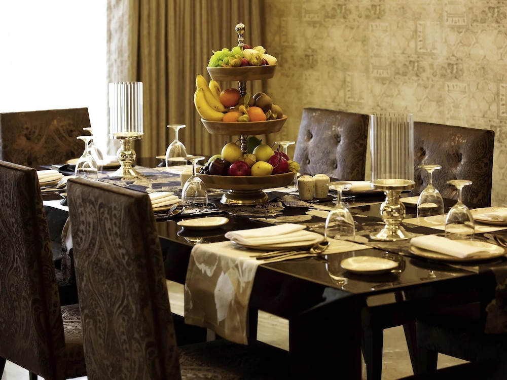 Suite Presidencial del hotel Novotel Kolkata and Residences. Foto 3