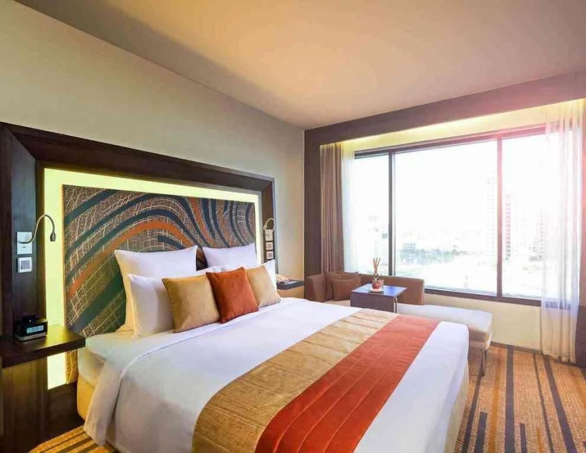 Habitación doble Superior 1 Cama king Vista ciudad Con Vistas del hotel Novotel Kolkata and Residences. Foto 7