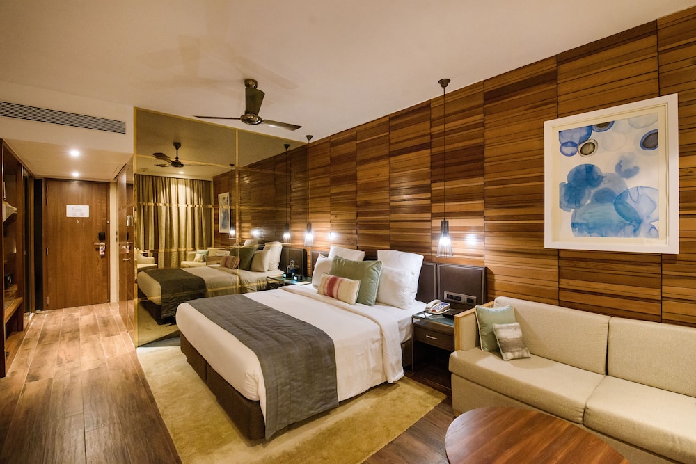 Luxury King con Wi, 15% de descuento en comida y spa del hotel Novotel Goa Candolim. Foto 1