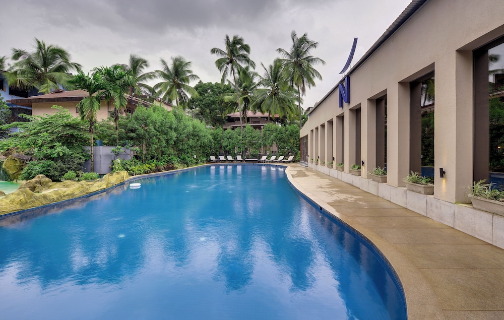Luxury Twin con Wi, 15% de descuento en comida y spa del hotel Novotel Goa Candolim. Foto 7