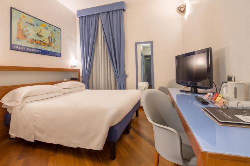 Habitación Doble Estándar del hotel Best Western Plaza. Foto 6