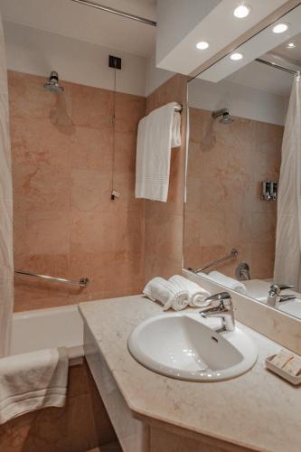 Habitación Doble Clásica - 2 camas del hotel Four Points By Sheraton Padova. Foto 1