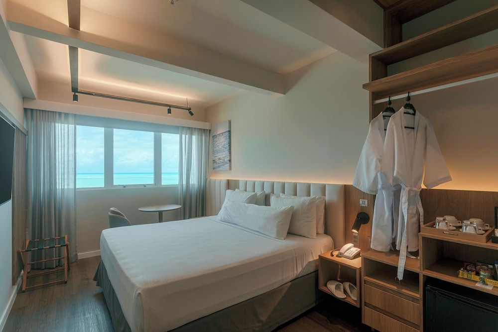 Habitación Privilege con una cama doble del hotel Mercure Maceio Pajucara. Foto 3