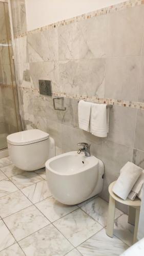 Habitación Triple del hotel Grand Duomo. Foto 8