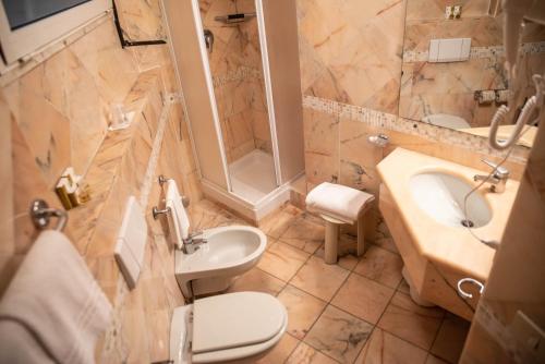 Habitación Doble Económica - 1 o 2 camas del hotel Grand Duomo. Foto 3