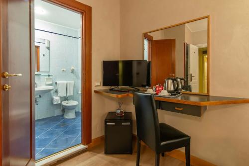 Habitación Doble Económica del hotel Accademia. Foto 10